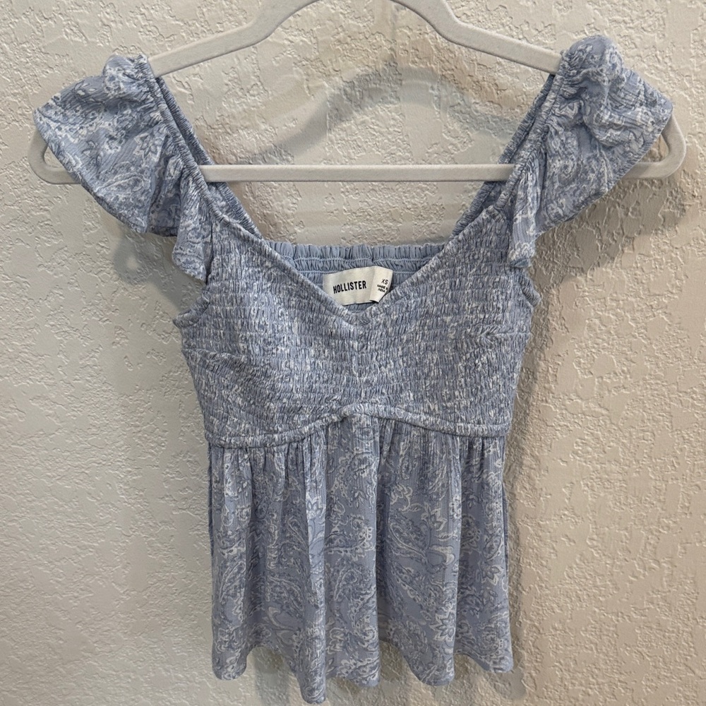 Hollister Light Blue Paisley Babydoll Smocked Top, Size XS